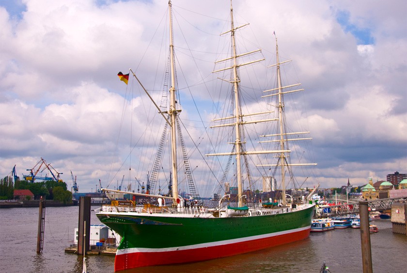 Rickmer Rickmers Bateau-musée dans le  port de Hambourg