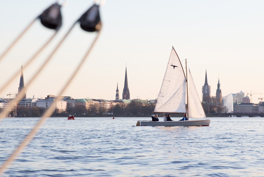 Voile dans la ville de Hambourg