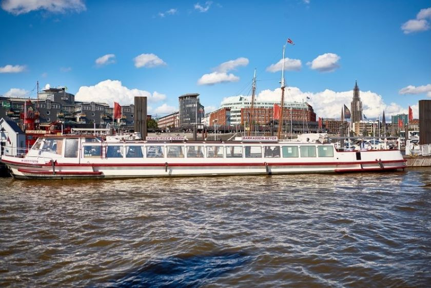 Croisière dans le port de Hambourg XXL