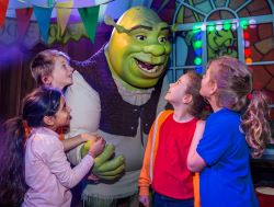 1715088365_250_Shreks-Adventure03-Shrek-©-Merlin-Entertainment.jpg